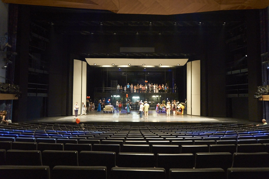 fuldaufer-staatstheater-fest-theater-kultur-gesellschaft-kassel-opernhaus-kunst-kinder-spass-programm-gruppe-nicht-lena-gehrmann-sebastian-tam-11